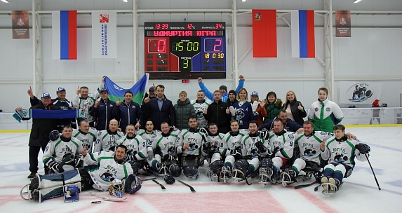 Стартуют главные всероссийские соревнования следж-хоккеистов 